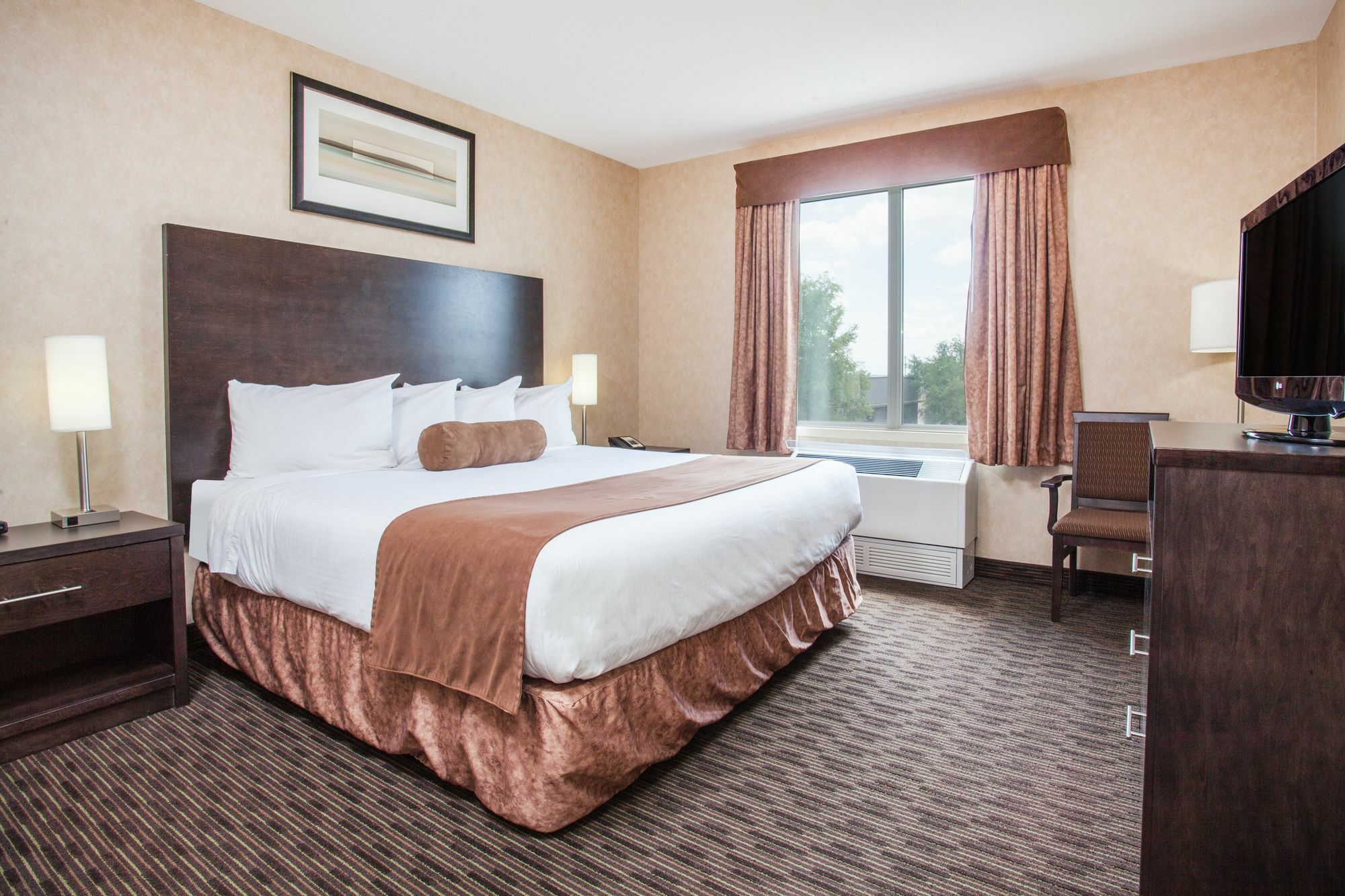 Ramada By Wyndham Estevan Eksteriør bilde